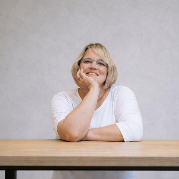 Frauke Schöttke in denkt nach über Zeitdruck und Zeitwahrnehmung